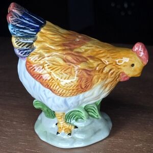 Colorful Ceramic Chicken Figurine Salt Shaker Kitchen Cottage Farmhouse Decor
